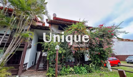 Duplex com 120 m², à venda no Peró por R$ 450.000,00.