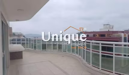 Belíssima Cobertura na Passagem com vista para o Mar!