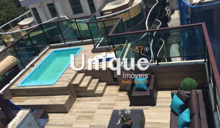 Linda cobertura na quadra da Praia do Forte, à venda por R$2.300.000,00.