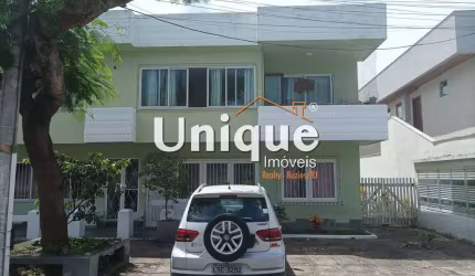 Apartamento em condomínio no Portinho - Cabo Frio, à venda por R$320.000,00