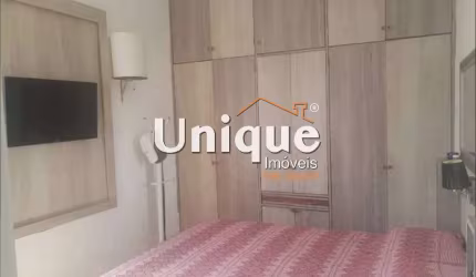 Apartamento à 300 metros da Praia do Forte, à venda R$ 360.000,00
