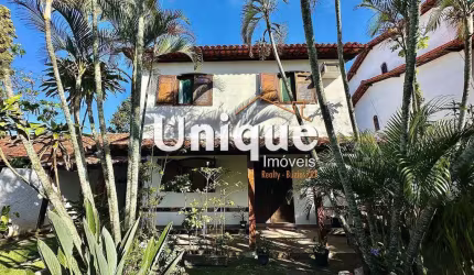 Casa duplex com 187m2 no Braga à venda por R$ 820.000,00