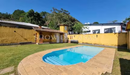 Casa em condomínio fechado com 2 quartos à venda na Alameda das Petúnias, --, Albuquerque, Teresópolis por R$ 280.000