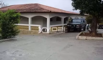 Chácara com 3 dormitórios à venda, 5285 m² por R$ 2.300.000,00 - Ivoturucaia - Jundiaí/SP