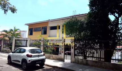 CASA LUXUOSA - 5 QUARTOS - HORTO FLORESTAL