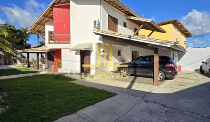 CASA - 4 QUARTOS SENDO 1 SUÍTE - ITAPUÃ