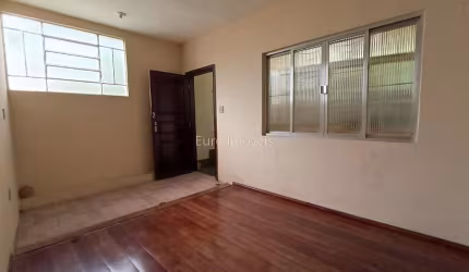 Casa 2 quartos - Ipiranga