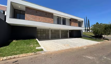 Condomínio Spina Ville