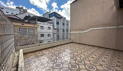 Casa 3 quartos - Passos