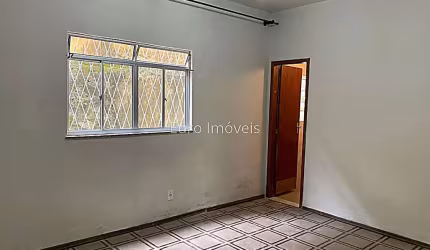 Casa 6 quartos - Passos