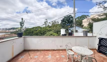Casa 3 quartos, 2 vagas, 126m² a venda em São Pedro, Juiz de Fora