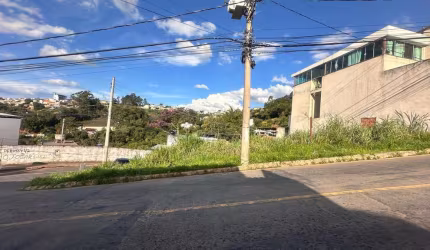 Terreno com 310m², bairro Borboleta, Juiz de Fora, MG.
