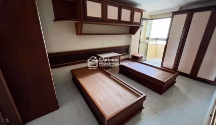 Apartamento na Av beira Mar
