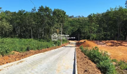 OPORTUNIDADE IMPERDÍVEL! Terreno com 1000 M2 A APENAS 5 KM DA PRAIA DO MORRO!