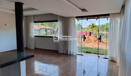 Casa nova de dois quartos próximo ao café figueira