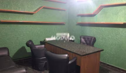 Sala comercial para locação no Centro