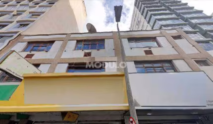 Prédio comercial para locação no Centro