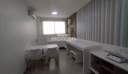 SALA para aluguel, 1 vaga, Osvaldo Rezende - Uberlândia/MG