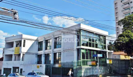 Prédio comercial para locação no Centro