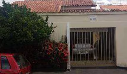 CASA RESIDENCIAL à venda, 3 quartos, 1 suíte, 2 vagas, CIDADE JARDIM - Uberlândia/MG