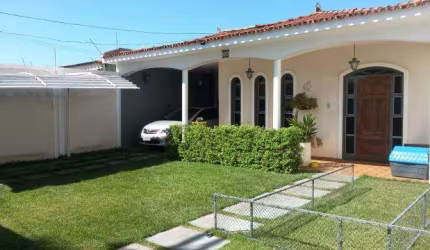 CASA RESIDENCIAL à venda, 3 quartos, 1 suíte, 3 vagas, UMUARAMA - Uberlândia/MG