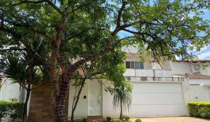 SOBRADO à venda, 1 quarto, 3 suítes, 2 vagas, JARDIM KARAIBA - Uberlândia/MG