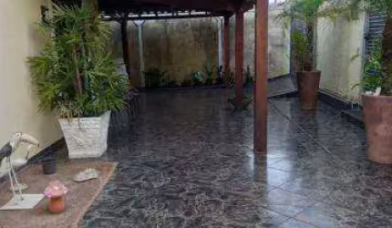 CASA RESIDENCIAL à venda, 2 quartos, 1 suíte, 4 vagas, Tubalina - Uberlândia/MG