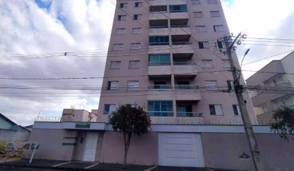 APARTAMENTO à venda, 3 quartos, 1 suíte, 1 vaga, Segismundo Pereira - Uberlândia/MG
