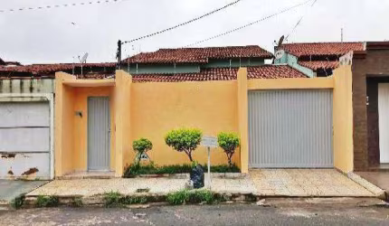 CASA RESIDENCIAL à venda, 3 quartos, 1 suíte, 2 vagas, Segismundo Pereira - Uberlândia/MG