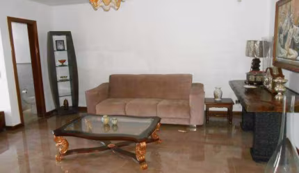 SOBRADO à venda, 4 quartos, 4 suítes, 2 vagas, CAZECA - Uberlândia/MG