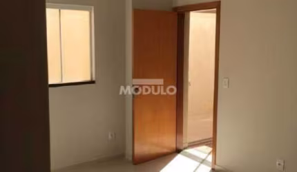 APARTAMENTO à venda, 2 quartos, 1 vaga, LAGOINHA - Uberlândia/MG