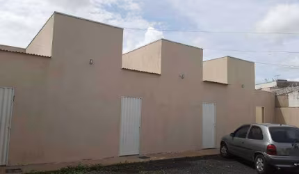 CASA RESIDENCIAL à venda, 2 quartos, 1 suíte, 1 vaga, Shopping Park - Uberlândia/MG