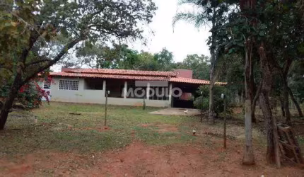 CHÁCARA à venda, 5 quartos, 2 suítes, 10 vagas, CHACARAS ELDORADO - Uberlândia/MG