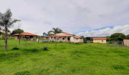 CHÁCARA à venda, 5 quartos, 1 suíte, 2 vagas, CHACARAS ELDORADO - Uberlândia/MG