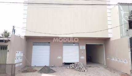 Cômodo comercial para locação no Bairro São Jorge