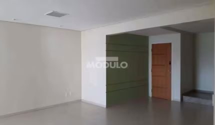 Cobertura para locação no bairro Santa Mônica com 3 quartos