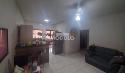 CASA RESIDENCIAL à venda, 3 quartos, 1 suíte, JARDIM IPANEMA - Uberlândia/MG
