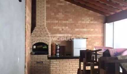 Exelente Casa No Jd Inconfidencia