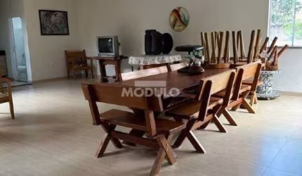 CHÁCARA à venda, 3 quartos, 3 suítes, MORADA NOVA II - Uberlândia/MG