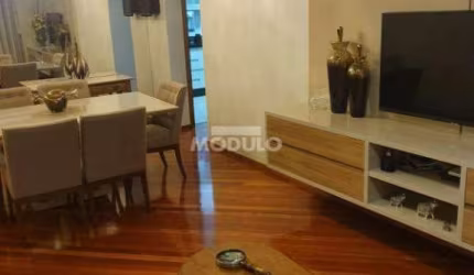 APARTAMENTO à venda, 3 quartos, 1 suíte, 2 vagas, Osvaldo Rezende - Uberlândia/MG