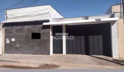 CASA RESIDENCIAL à venda, 3 quartos, 3 suítes, 4 vagas, NOVO MUNDO - Uberlândia/MG