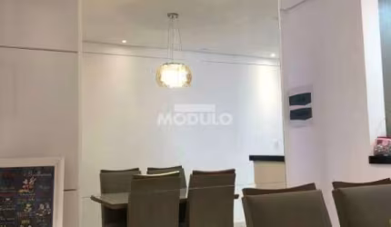 APARTAMENTO à venda, 2 quartos, 1 vaga, Chácaras Tubalina e Quartel - Uberlândia/MG