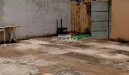CASA RESIDENCIAL à venda, 3 quartos, 1 suíte, 4 vagas, PANORAMA - Uberlândia/MG
