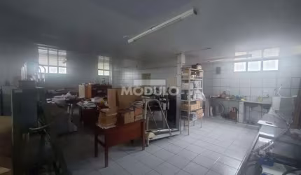 Sala Comercial para locação Bairro Chácaras Tubalina