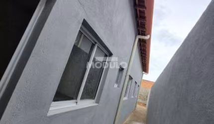 CASA COMERCIAL à venda, 3 quartos, 1 suíte, Shopping Park - Uberlândia/MG