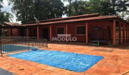 CHÁCARA à venda, 3 quartos, 1 suíte, 10 vagas, Fazenda da Lage - Uberlândia/MG