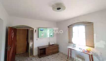 PRÉDIO à venda, 4 quartos, 2 suítes, 1 vaga, TIBERY - Uberlândia/MG