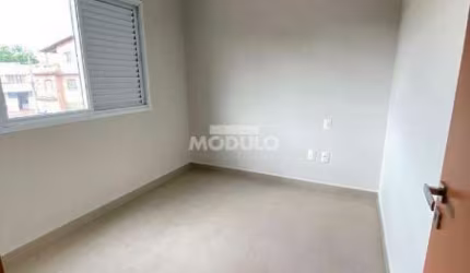 APARTAMENTO à venda, 3 quartos, 1 suíte, 1 vaga, Saraiva - Uberlândia/MG