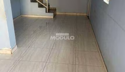 CASA RESIDENCIAL à venda, 5 quartos, 1 suíte, Santa Mônica - Uberlândia/MG