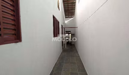 Casa Residencial para locação Bairro Santa Mônica